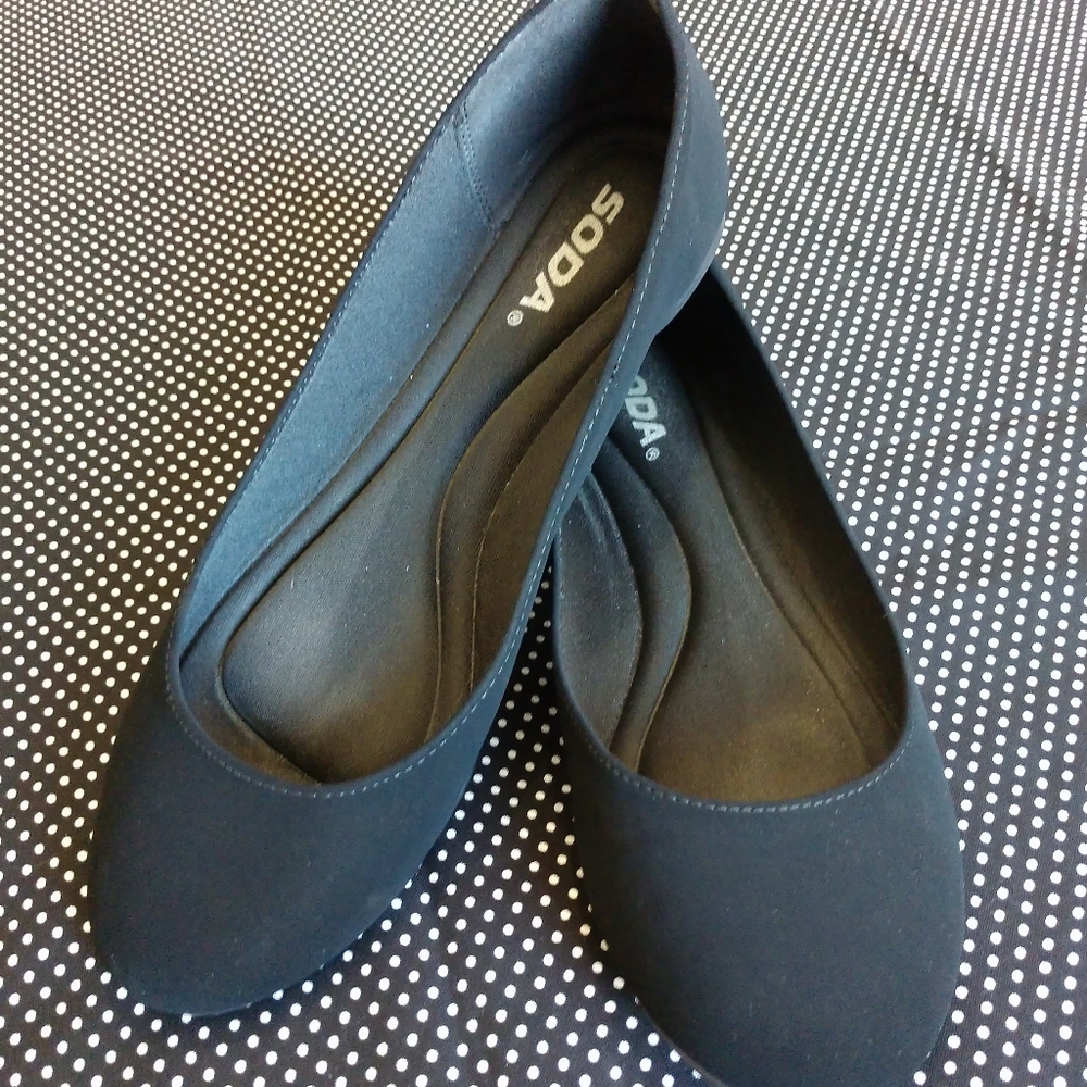 Black Soda Ballet Flats